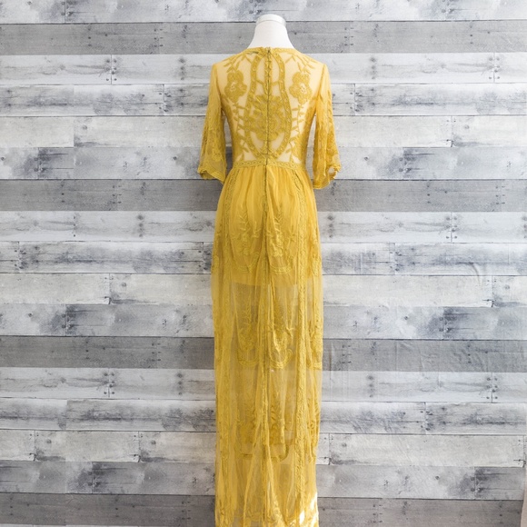 ‘Amelia’ Lace Maxi Dress. - Picture 2 of 5